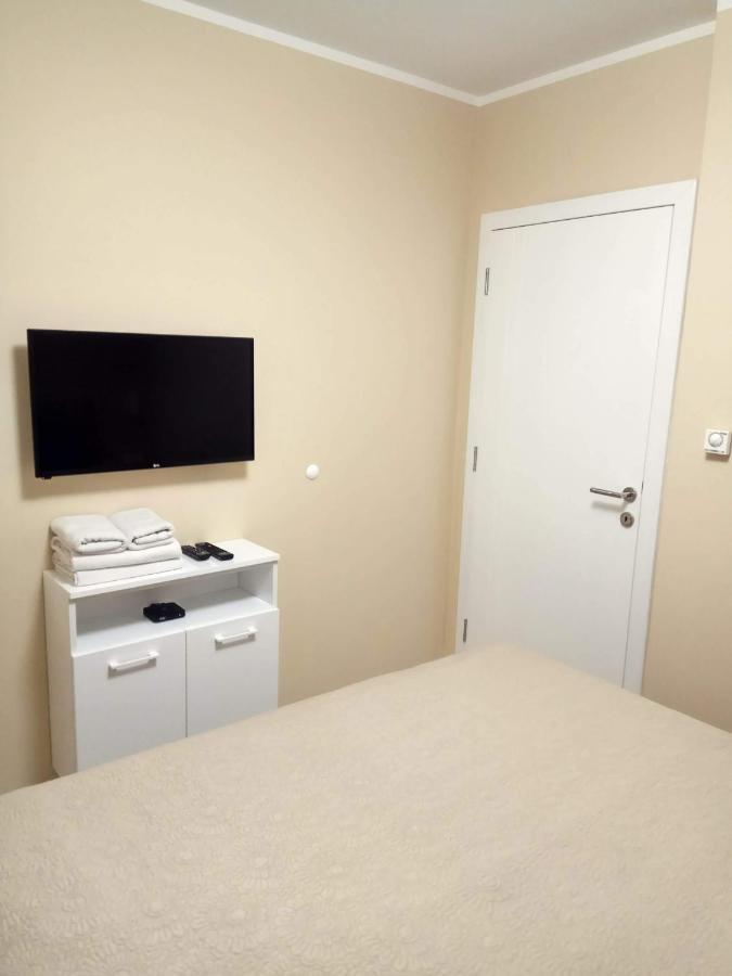 Apartment Cherry Gold Zrenjanin Buitenkant foto
